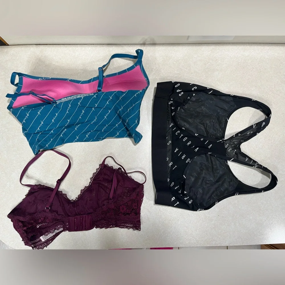 Lot of 6 Victoria’s Secret/Pink Bras, various sizes - Picture 4 of 6